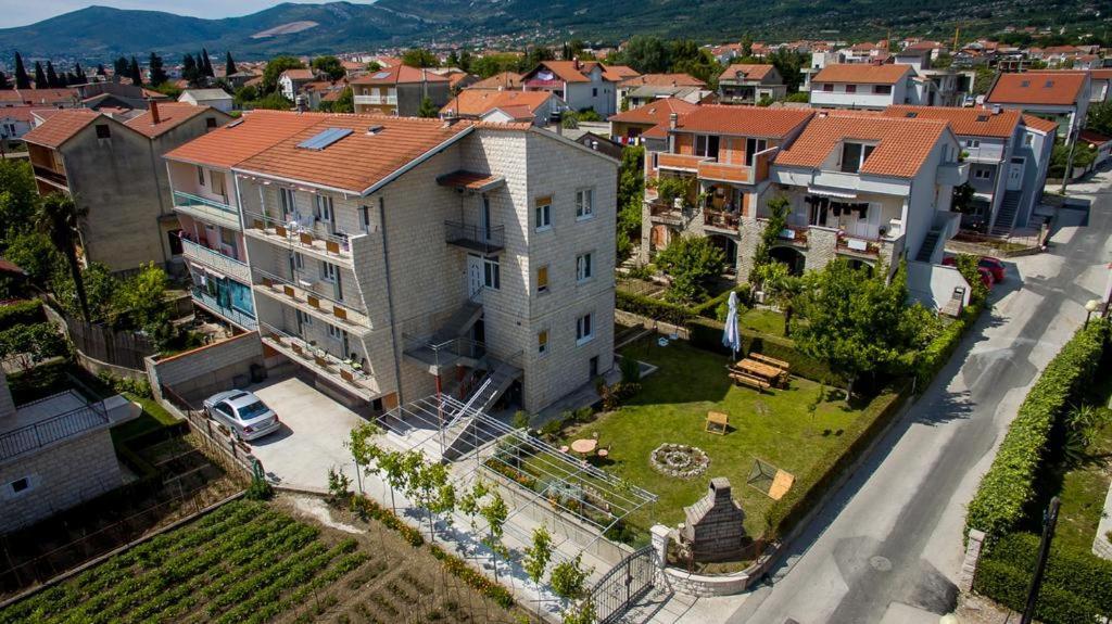Apartman A&B Kaštela Esterno foto